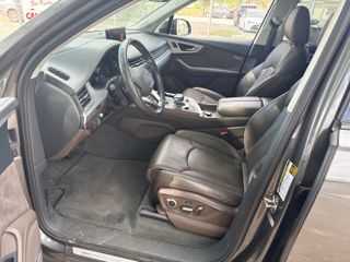 2019 Audi Q7 55 Premium - Interior Front Seat Image